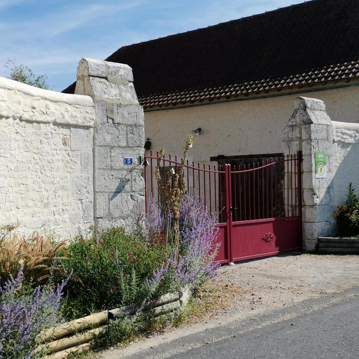 Les gites de la Planchette - Housity