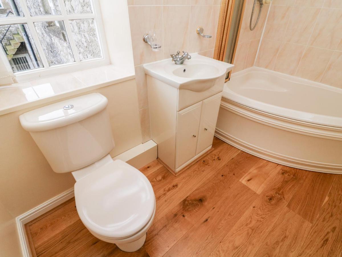 2 Boarbank Farm - Housity