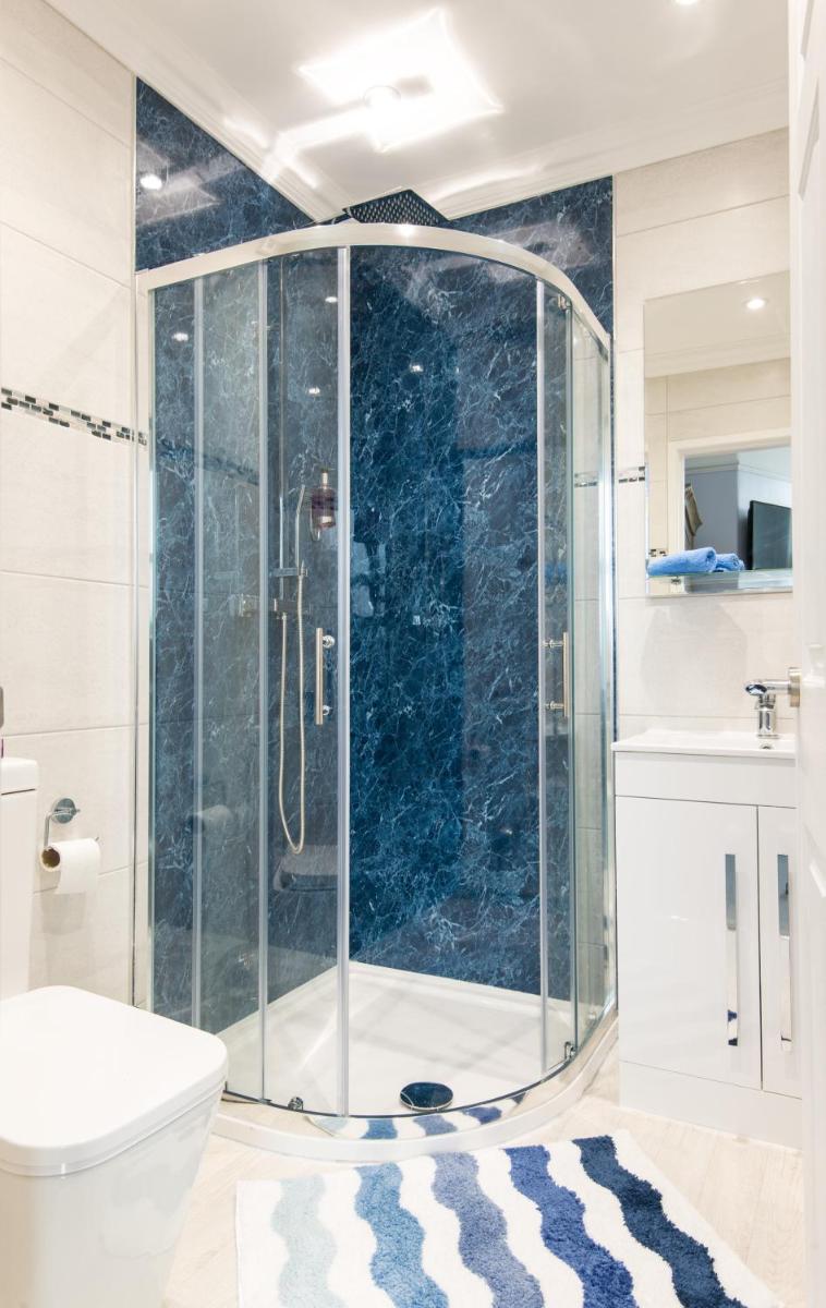 Gwesty Gadlys Hotel - Housity
