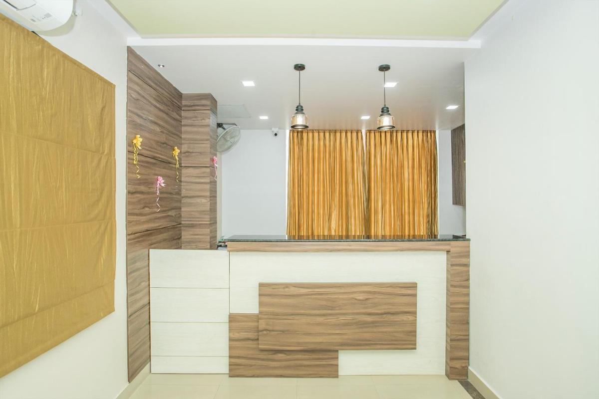 Hotel Saarang Forever - Housity