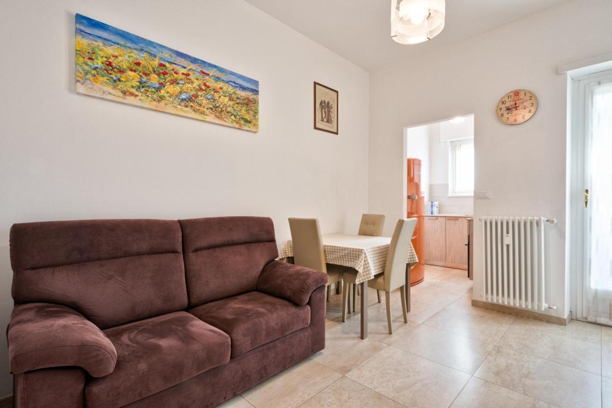 Mirafiori Alps View Flat - Housity