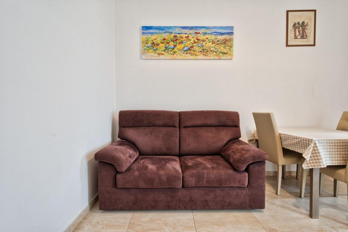 Mirafiori Alps View Flat - Housity