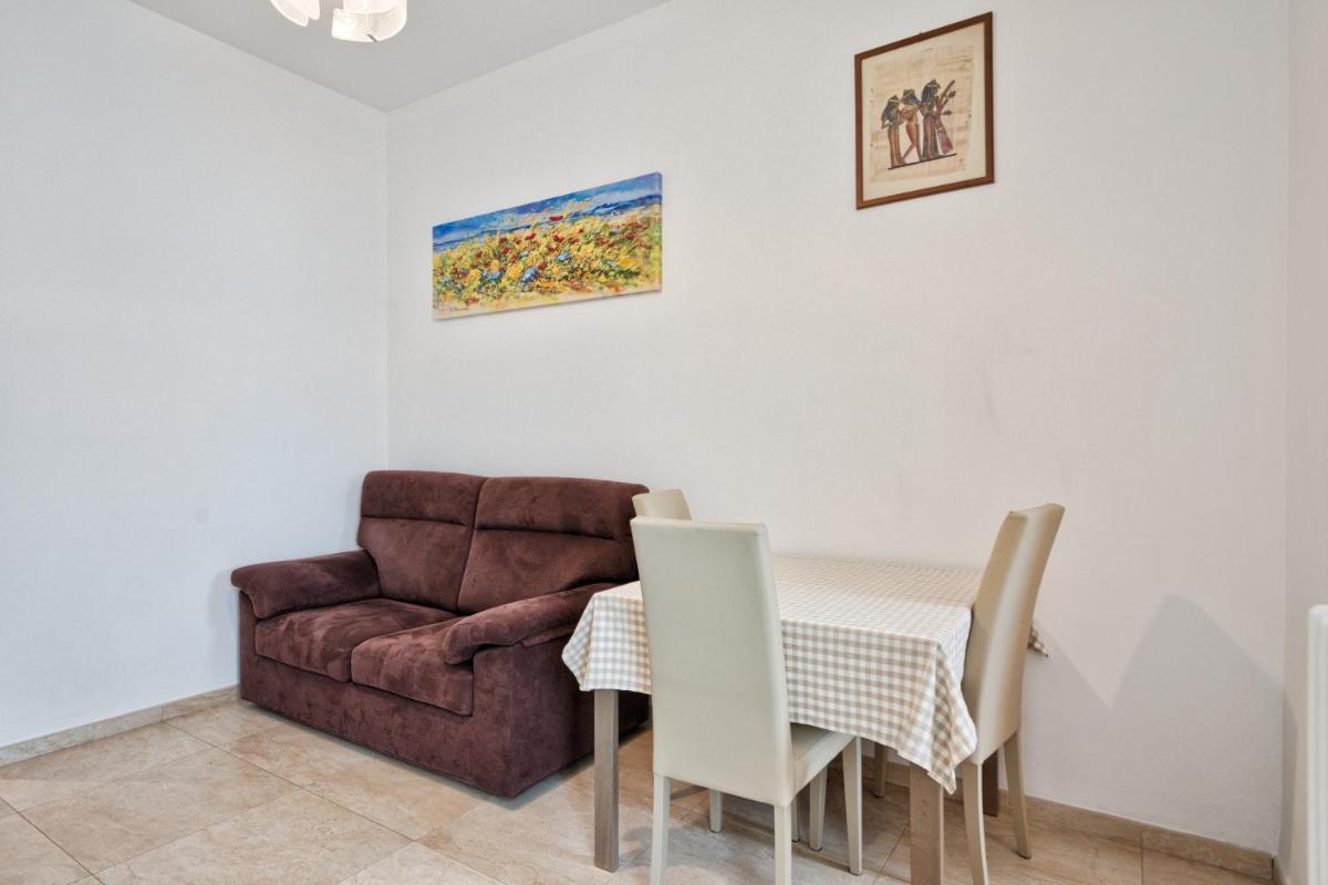Mirafiori Alps View Flat - Housity