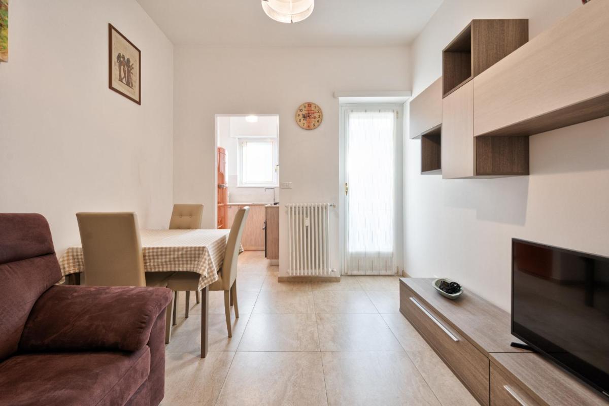 Mirafiori Alps View Flat - Housity