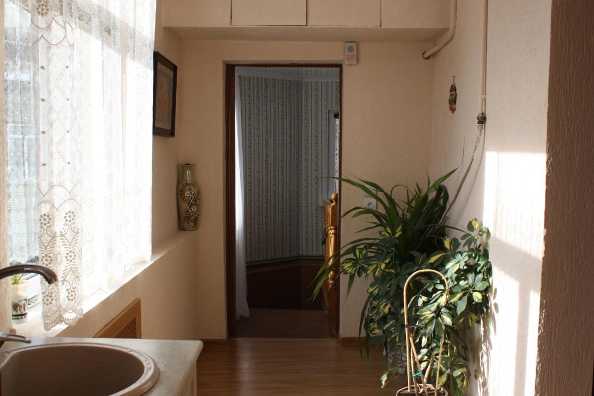Apartment on Pereulok Yanovskogo 2 - Housity