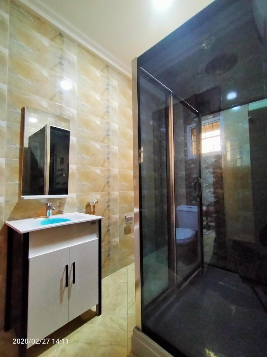Alim Royal Hotel and Suite - Housity