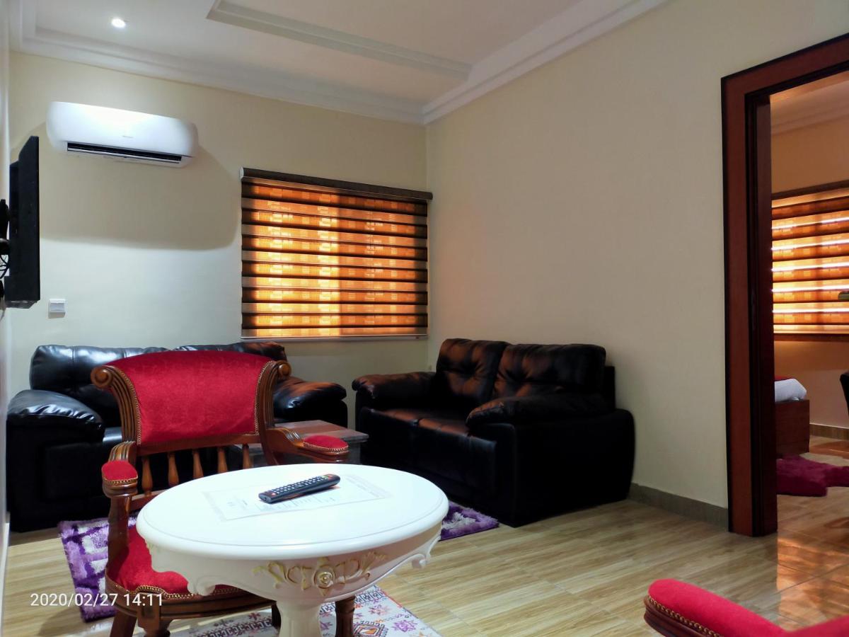 Alim Royal Hotel and Suite - Housity