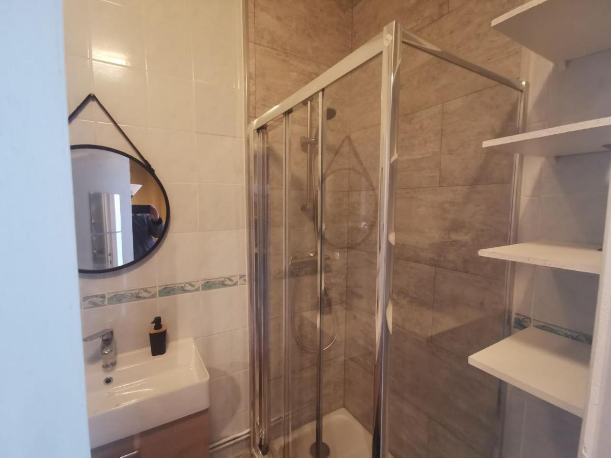 Joli Studio - PROCHE MER - BALCON - Housity