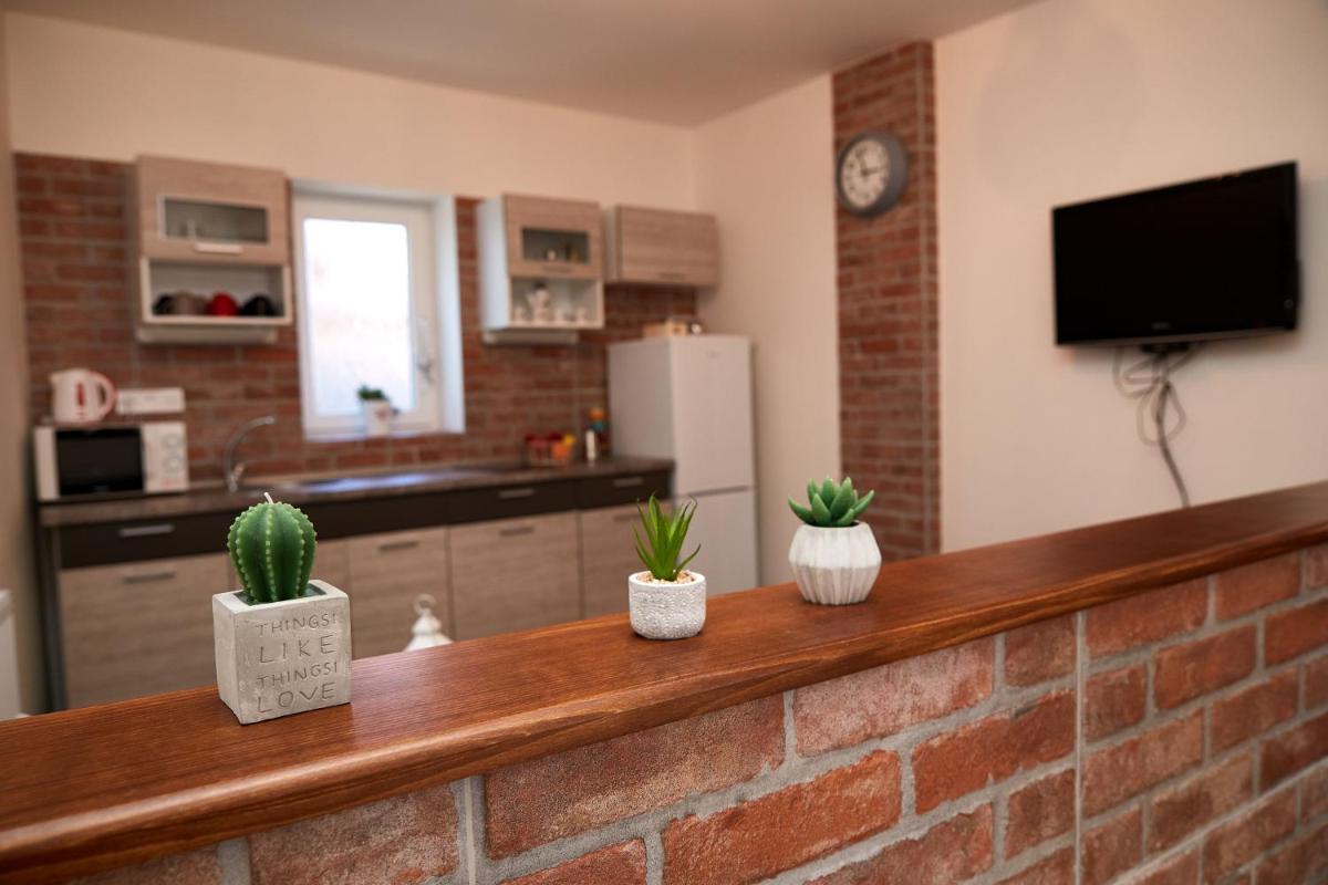 Apartman Biskupice - Housity