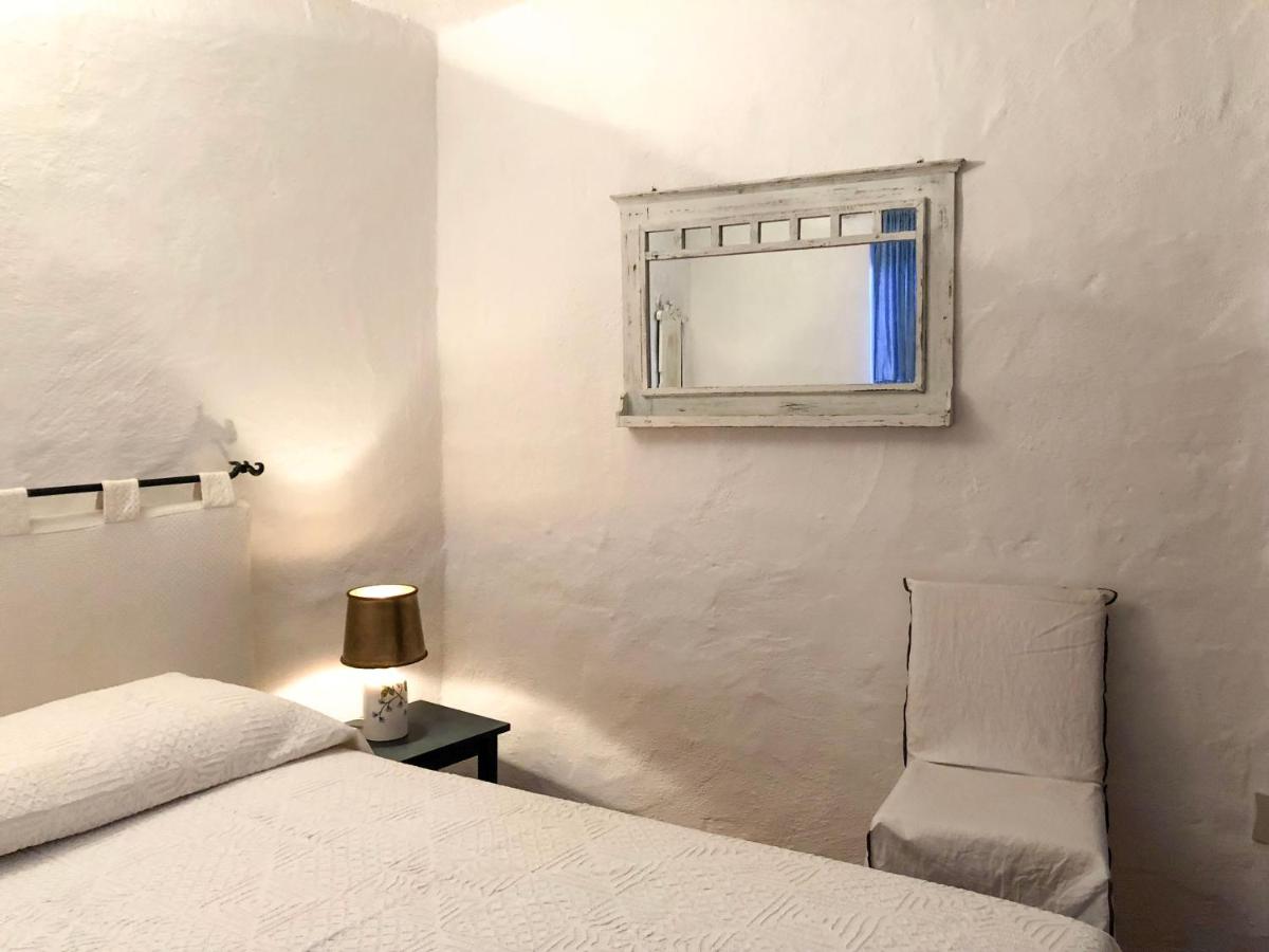 Sea view apartment Le Rocce del Porto - Housity