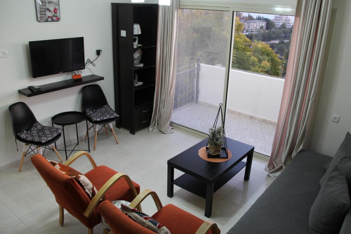Nazareth View - Housity