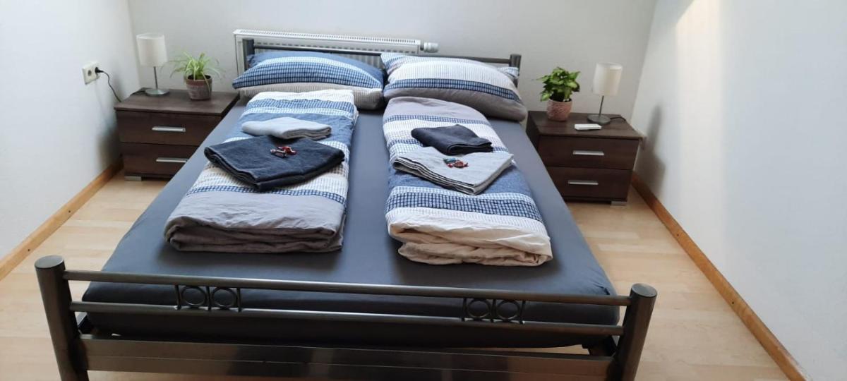 Suitetrails - Gemütliche 2 Zimmer FeWo Parkplatz WLAN