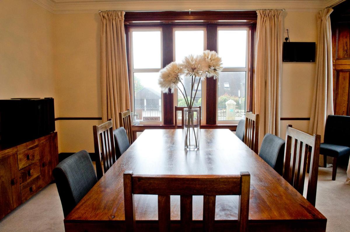 Springfield guest house - Housity