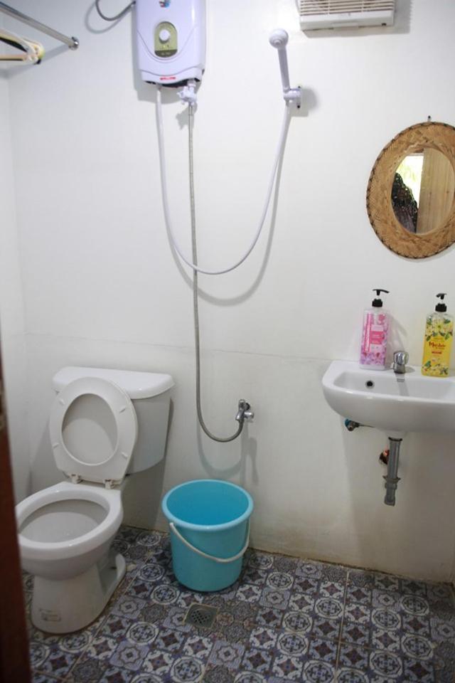 Sam's Bed and Breakfast - Housity