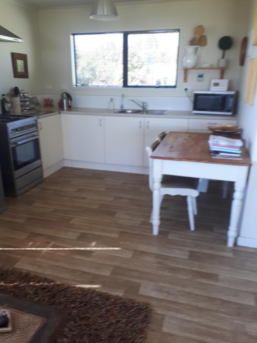 Beach front cottage - Housity