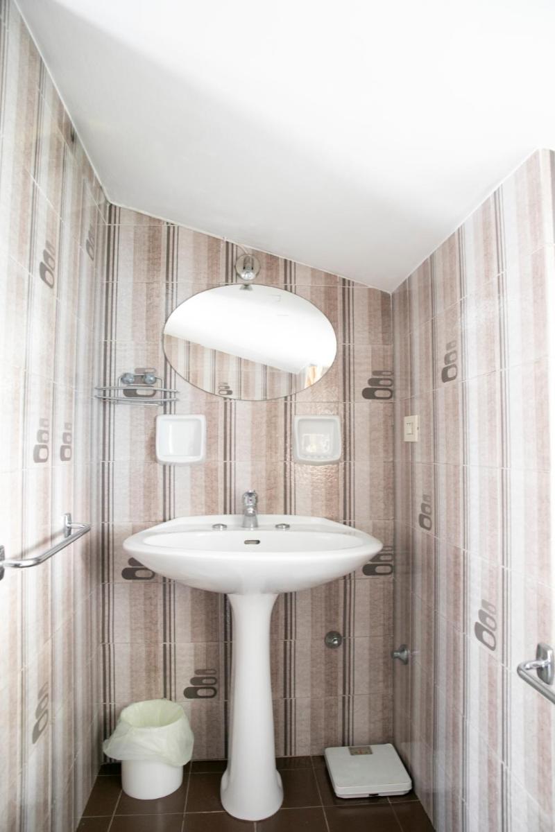 IseoLakeRental - Casa La Rondine - Housity