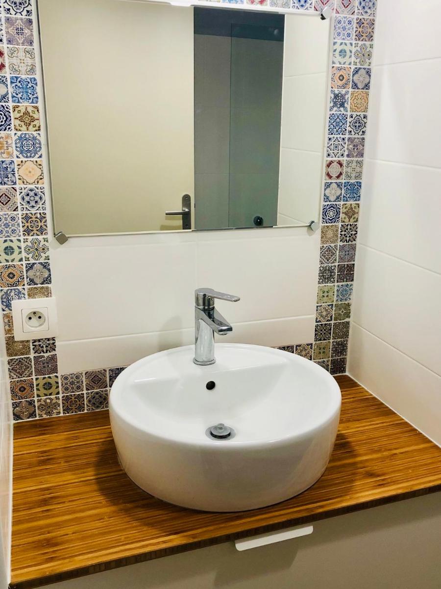 happiness Disney - Housity