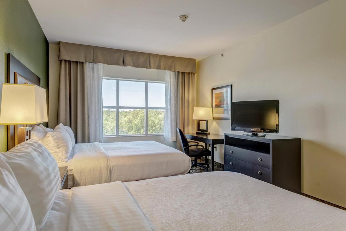 Holiday Inn Poplar Bluff by IHG - Housity