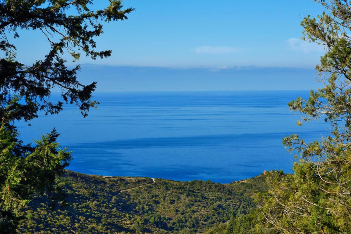 House in Εndless green - Arethousa, Ikaria - Housity