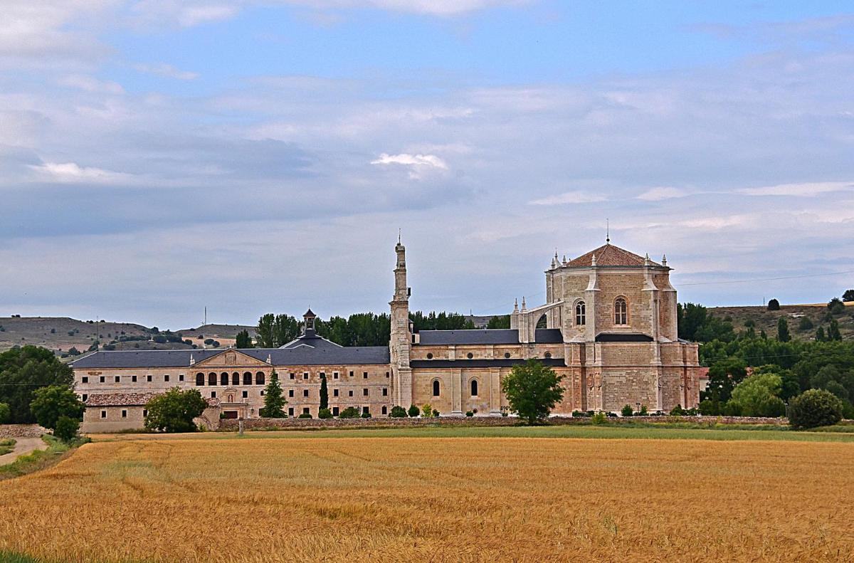 Hospedería Monasterio de La Vid - Housity