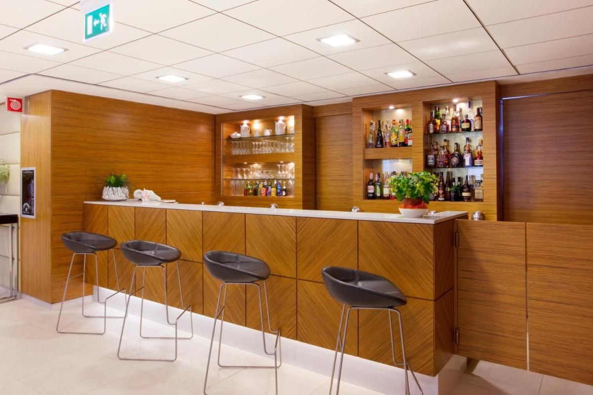 Holiday Inn Salerno-Cava De\' Tirreni by IHG - Housity