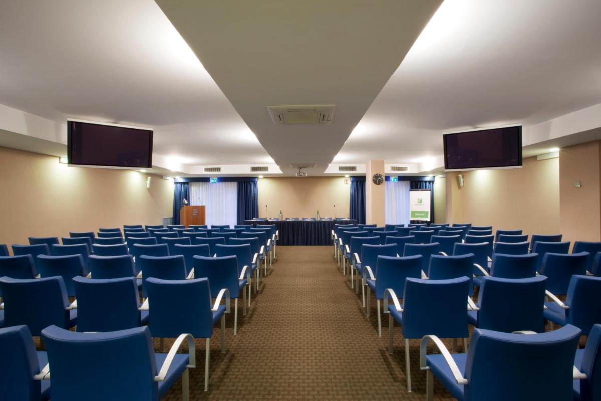 Holiday Inn Salerno-Cava De\' Tirreni by IHG - Housity