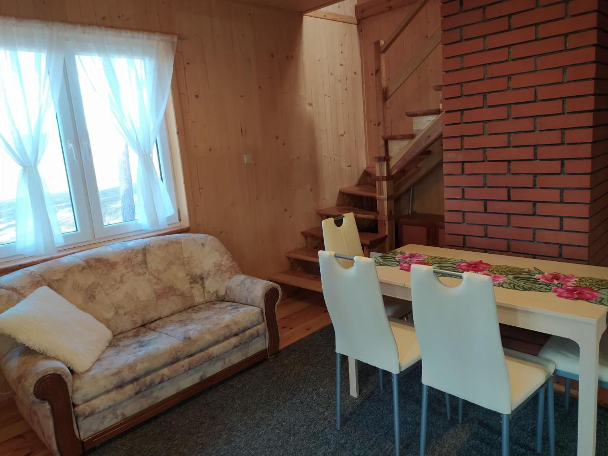 Sunny House in Anielin - Housity