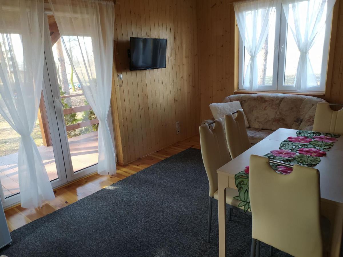 Sunny House in Anielin - Housity
