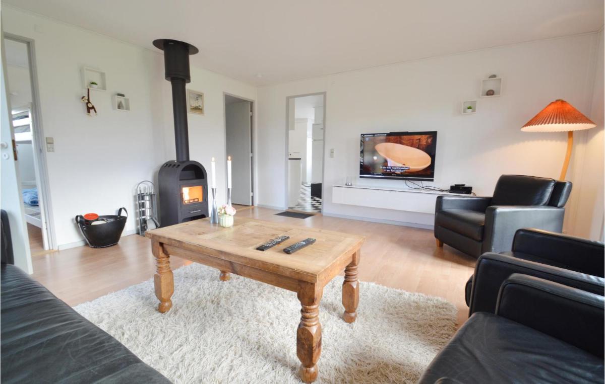 Gorgeous Home In Rødby With Wifi - Housity