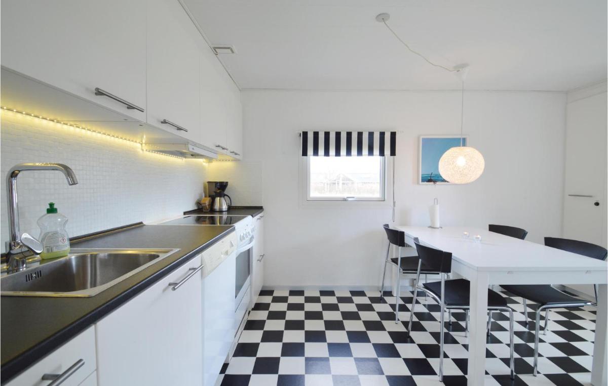 Gorgeous Home In Rødby With Wifi - Housity
