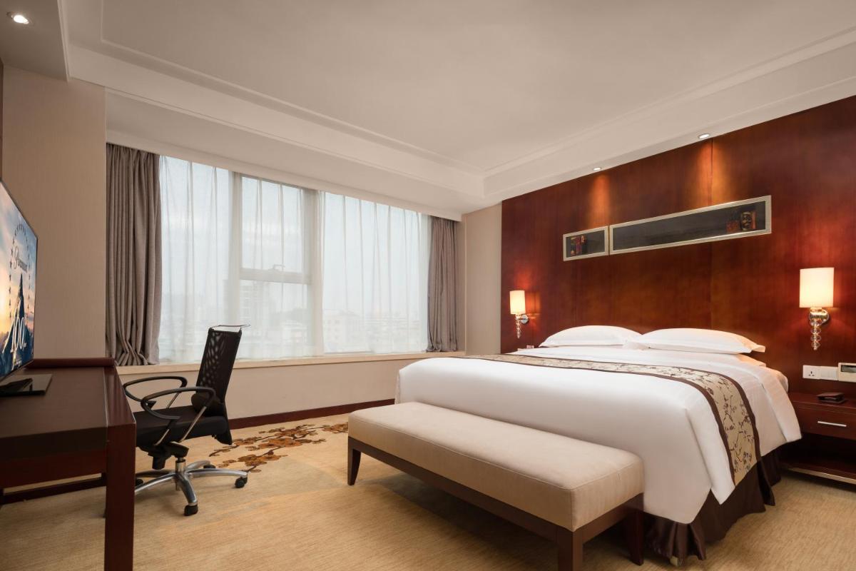 Leisure Hotel - Housity