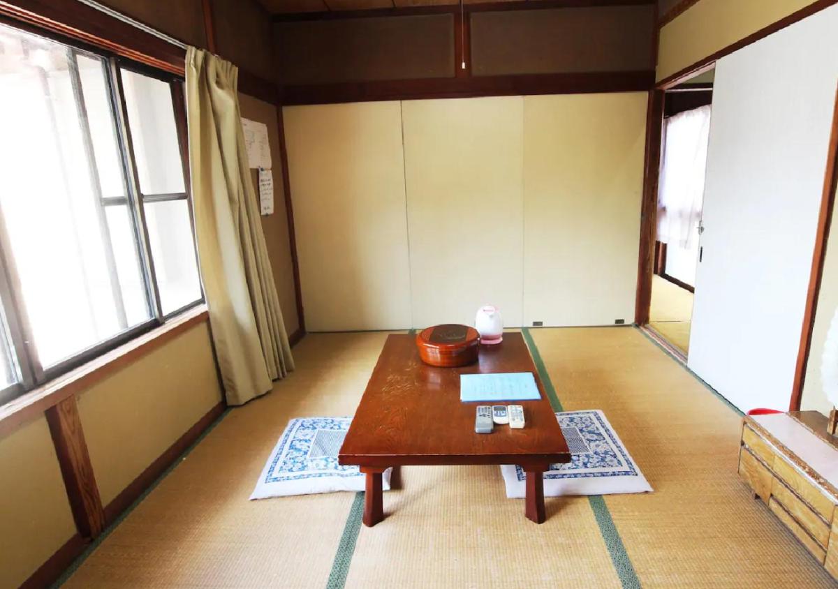 Antique room with Onsen in Atami - Housity