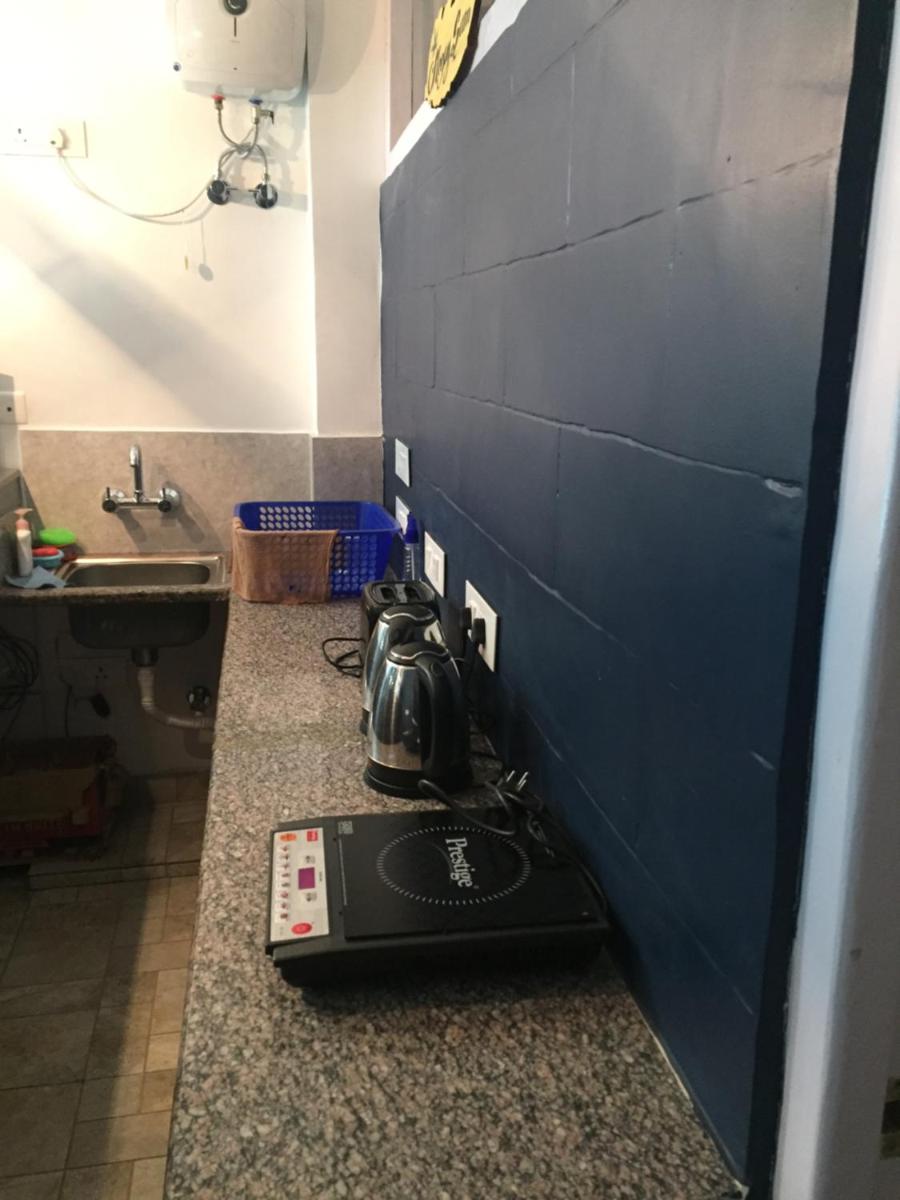 Sleepy Sam -The Traveller’s Hostel - Housity