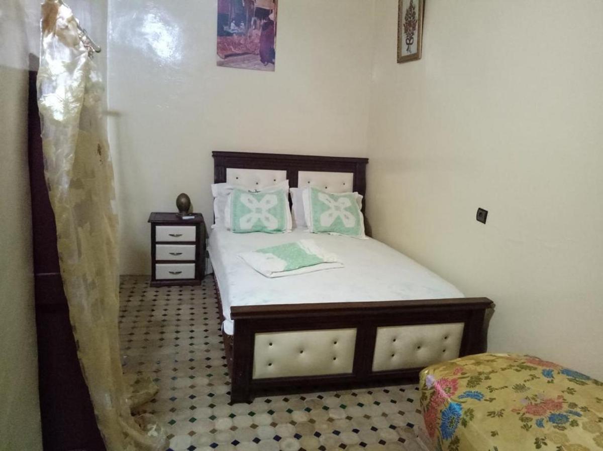 Family Room for 4 peoples Sunny Riad Inside Medina Fes El Bali - Housity