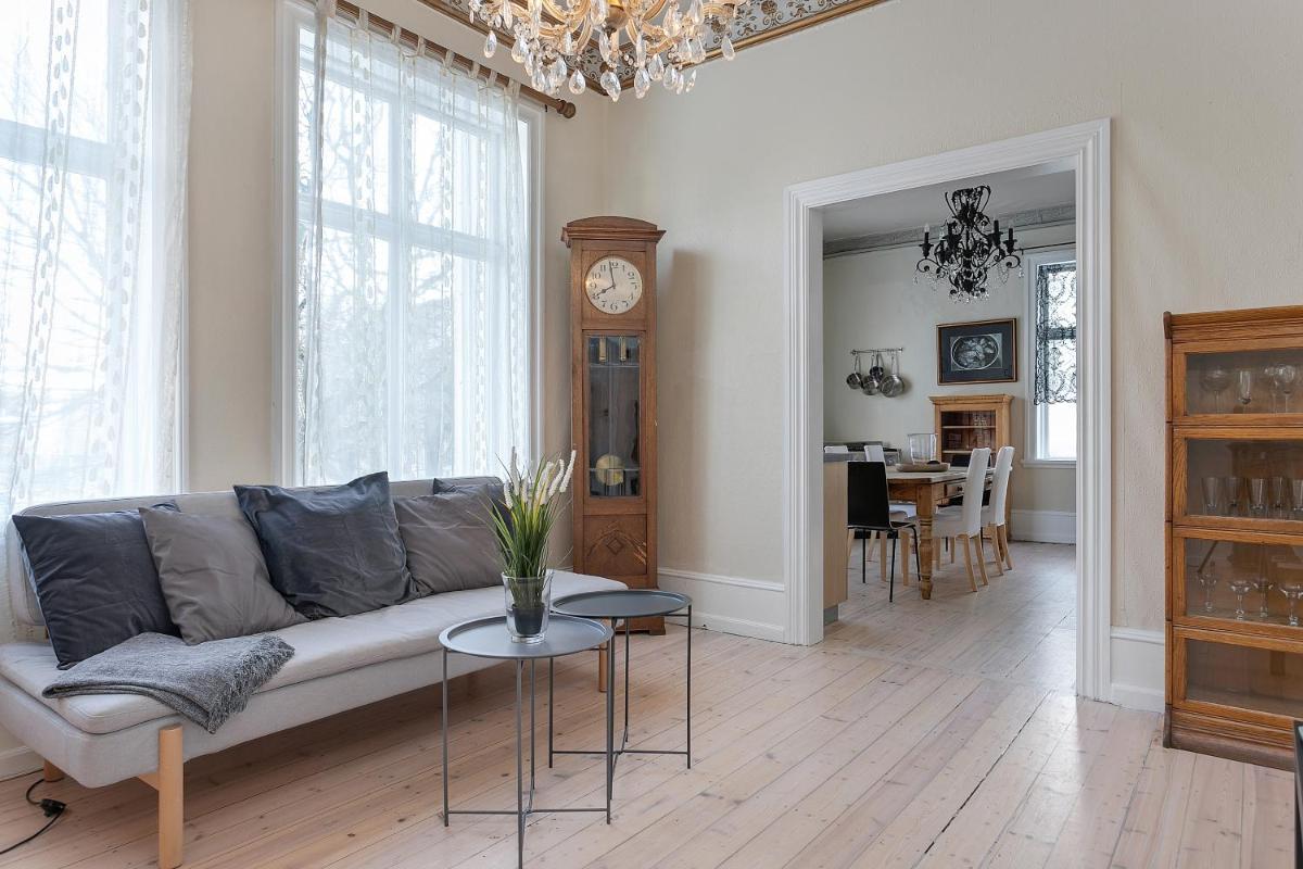 Sudurgata - Authentic Reykjavik Style Apartment - Housity