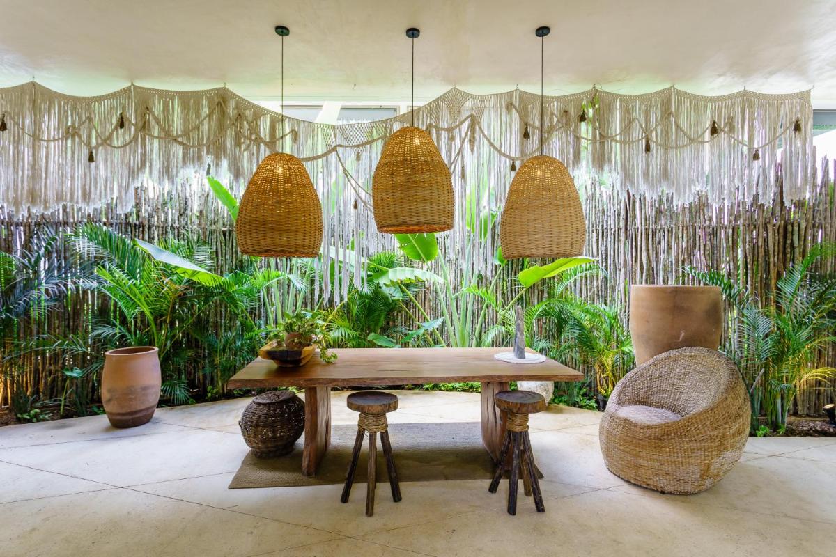 Luxury & Nature Meet Plus a Private Pool & Roof Pool - Housity