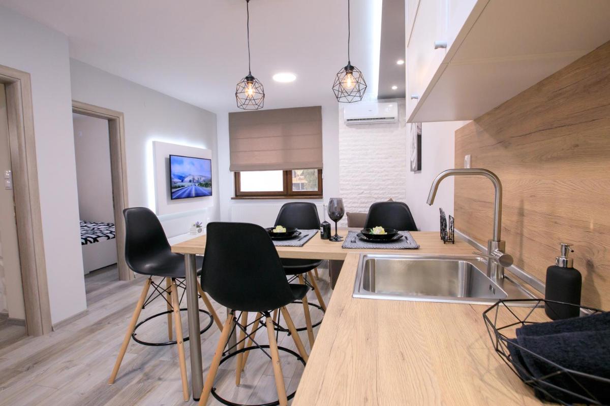 Suitetrails - Babylon Park Apartment