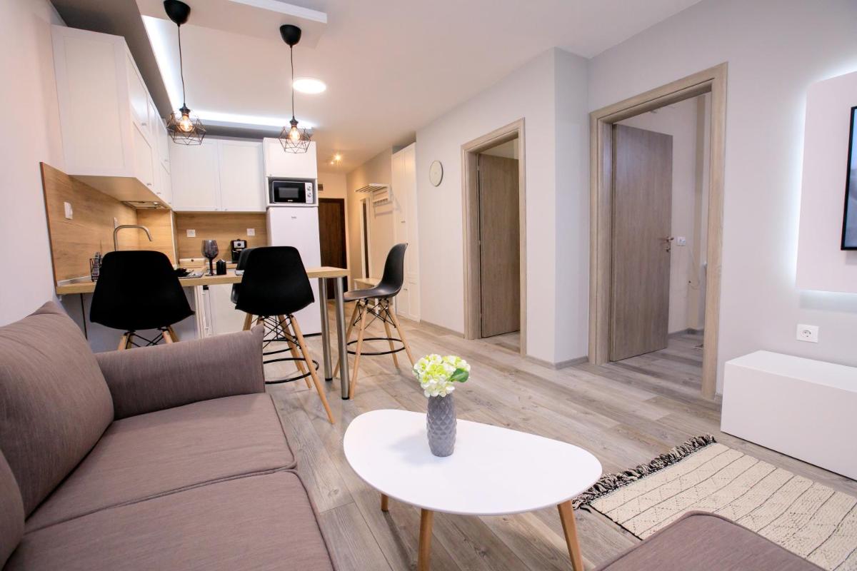 Suitetrails - Babylon Park Apartment