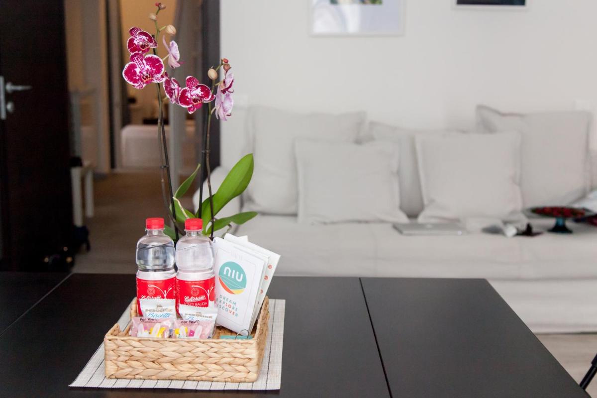 NIU LUX Apartments - Housity