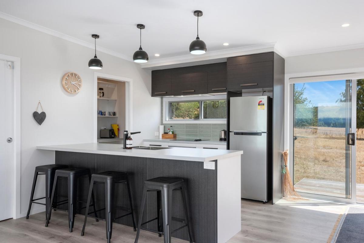 Freshwater Lookout - Taupo Holiday Home - Housity