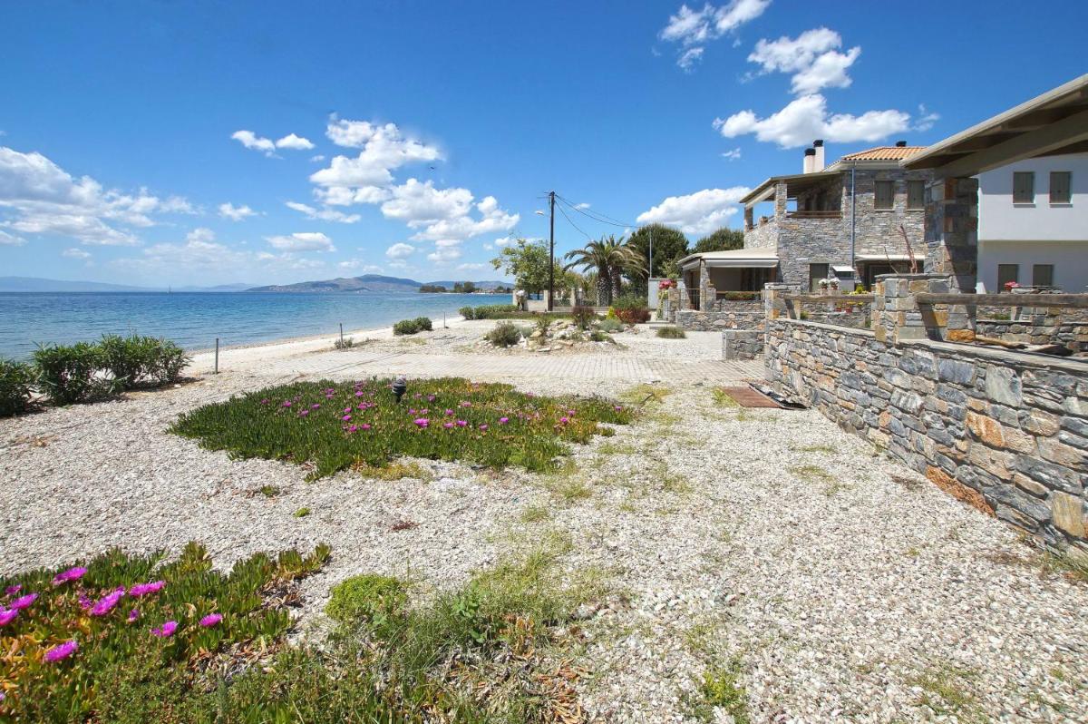 Villa Ambrosia, beach house, Platanidia, Pelion - Housity