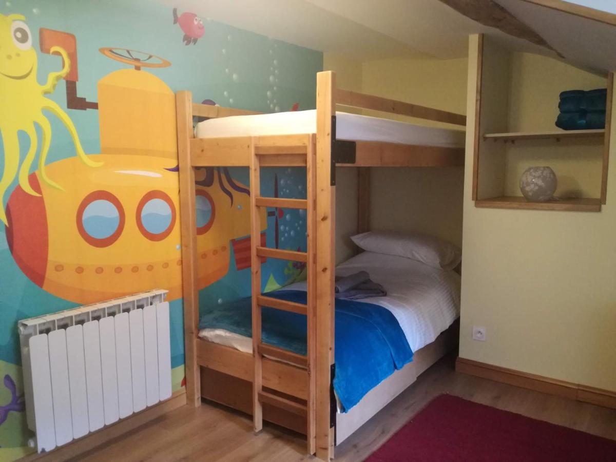 Great house in center of Luz St Sauveur - Housity