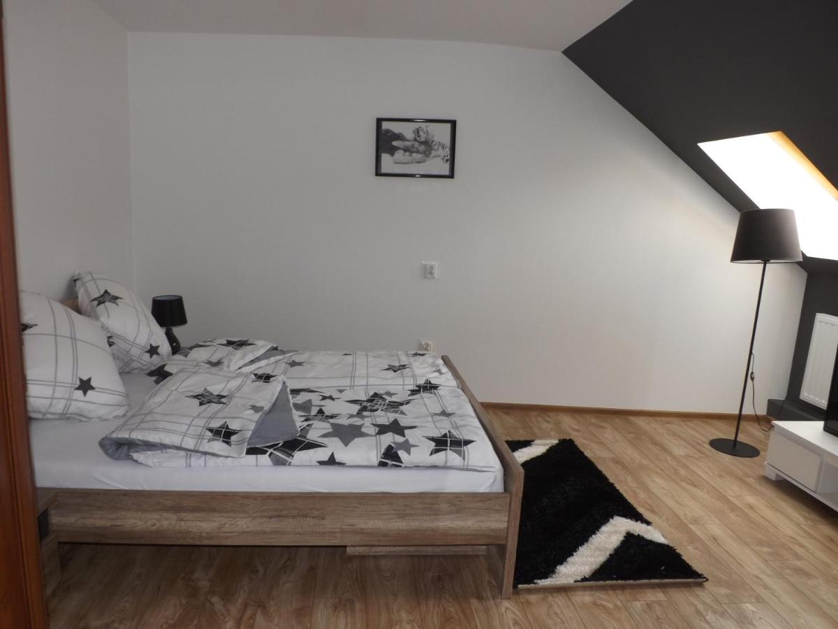 Pan Tadeusz - Housity