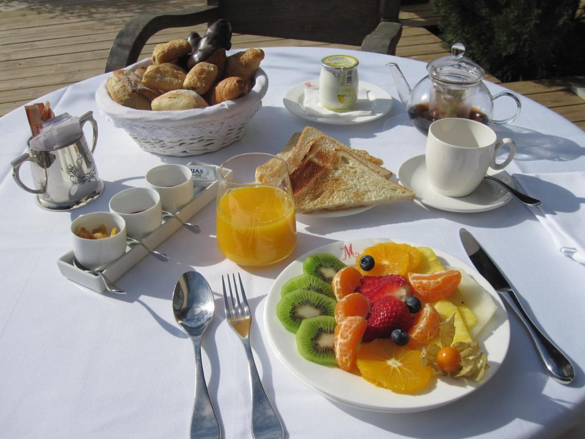 Comida en o cerca de este hotel