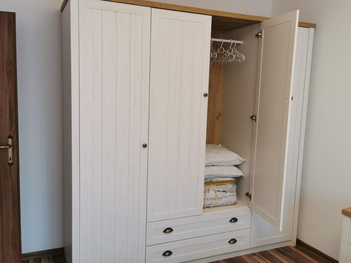 Charming apartment in villa - Housity
