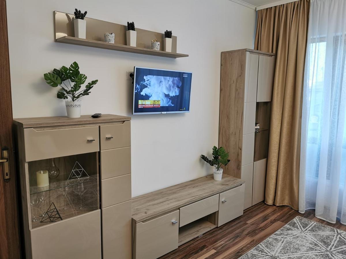 Charming apartment in villa - Housity
