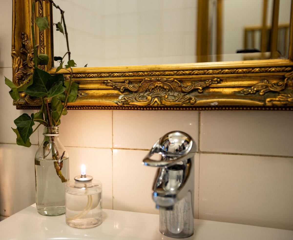 Systrar & Bönor Bed and Breakfast - Housity