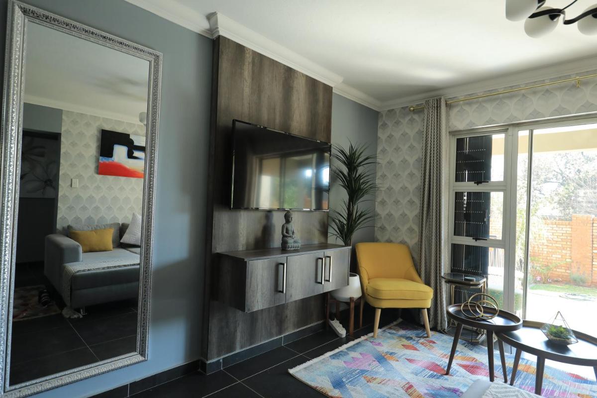 Suitetrails - The View - Luxury Apartment