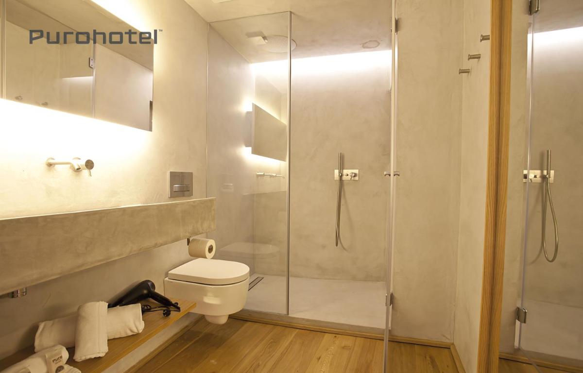 Un baño de Puro Hotel Oasis Urbano