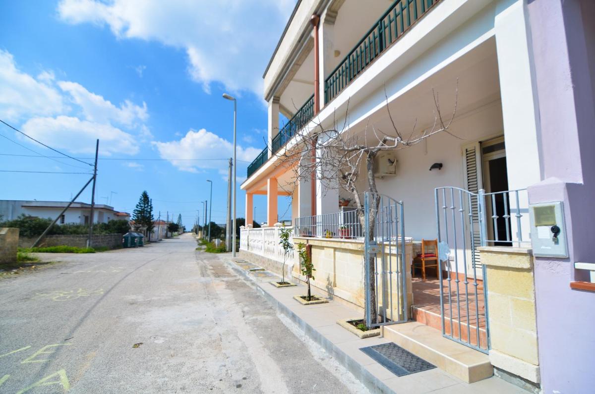 Casa Nzinu a soli 170 mt dal mare di Torre Colimena - Housity